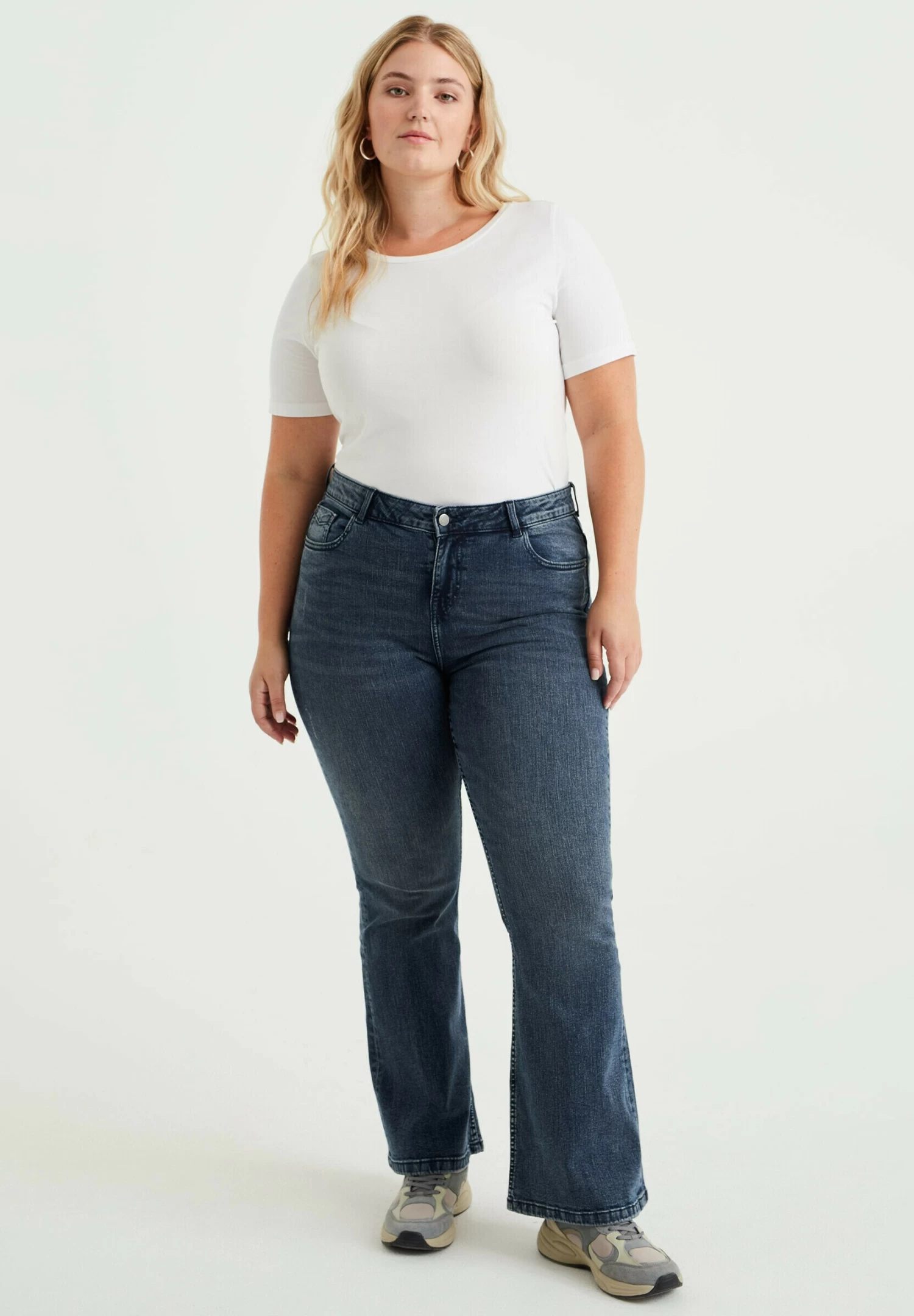 WE FASHION Curve - T-Shirt Basic - White - Afbeelding 2